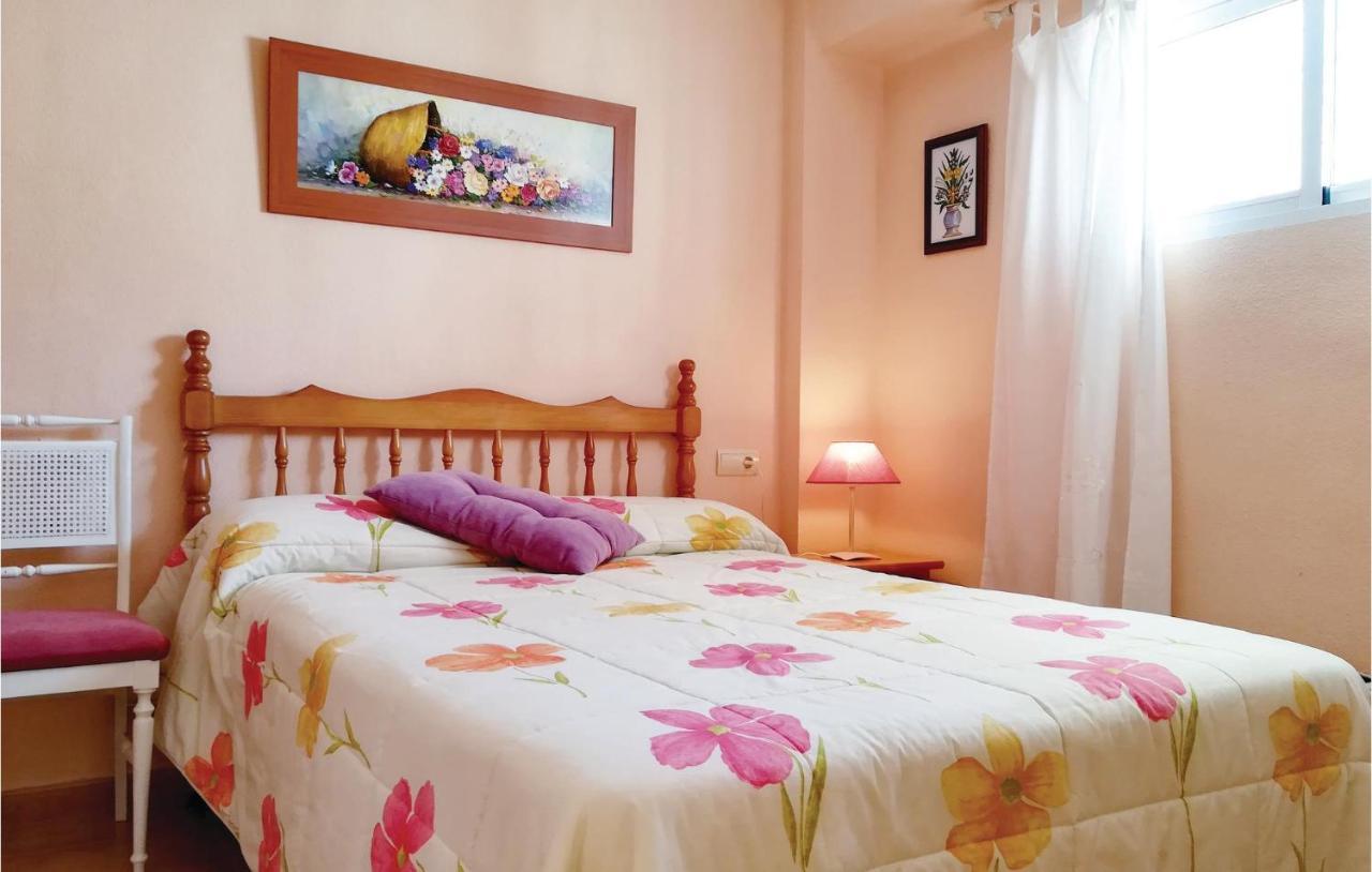 Beautiful In With Kitchen Apartment *